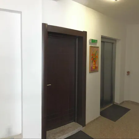 Sunny Shore Apartment Burgas